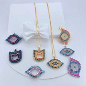 Colgante Solo de Cobre Circonia Sin Cadena Micro Pavé Mal de Ojo Labios Forma de Gato Joyería Boho Individual Accesorio de Colgante para Mujer