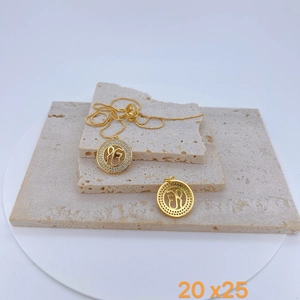 Κομψό επιχρυσωμένο κολιέ με το σύμβολο Ek Onkar Sikh και διακόσμηση από ζιργκόν