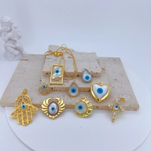 Dijes De Cobre Chapado En Oro Con Mal de Ojo Nácar Circonita Forma Mano De Fátima Corazón Cruz Tarot Accesorio Para Joyería