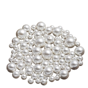 Gepolijste witte ABS-parels in diverse maten met gaten voor doe-het-zelf sieraden maken