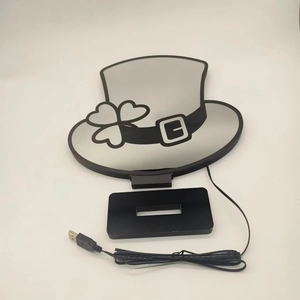 Luce cappello San Patrizio con trifoglio, cavo USB e base per decorazione da tavolo