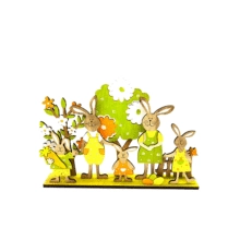 Oster-Set aus Holz mit bunten Hasen, Bäumen und Blumen für die Frühlingsdekoration