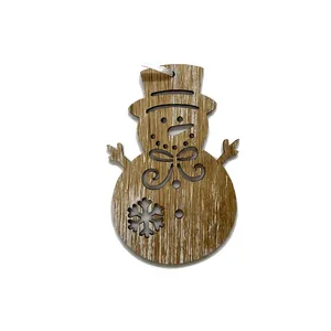 Adorno de Navidad de madera con forma de muñeco de nieve y detalles de copos de nieve