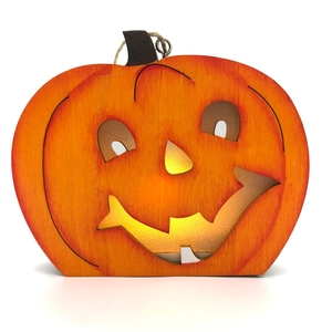Beleuchtete Halloween Kürbis-Deko aus Holz mit warmem LED-Licht und Aufhängeseil
