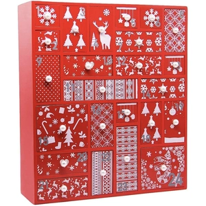 Roter hölzerner Adventskalender mit 24 nummerierten Schubladen für die Weihnachtsdeko