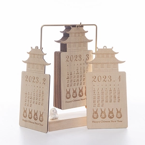 3D-Ewiger Kalender aus Holz mit chinesischer Palastarchitektur und Hasenmotiven