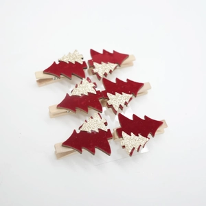 Set of 6 festive wooden Christmas tree clips with red flocking and gold glitter decor