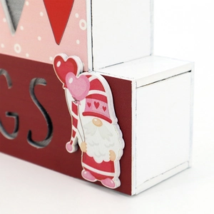 Décoration romantique de la Saint-Valentin XOXO en bois avec LED et ornement gnome