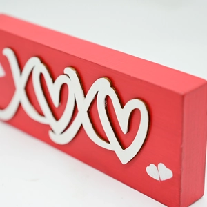 XOXO red wooden heart block sign for Valentine's Day romantic home table decoration