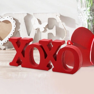 Romantic red wooden XOXO letter sign decor for Valentine's Day and wedding home table setting