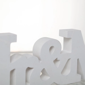3D white wooden Mr & Mrs letters centerpiece for wedding photography and home decor