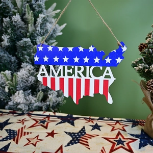Plaque en bois en forme de carte d'Amérique avec drapeau pour décor du 4 juillet
