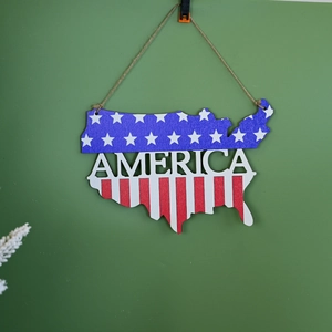 Plaque murale en bois forme carte USA avec drapeau américain et texte America