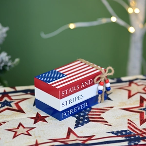 Décoration de livres en bois Stars and Stripes avec ficelle de jute et perles rustiques