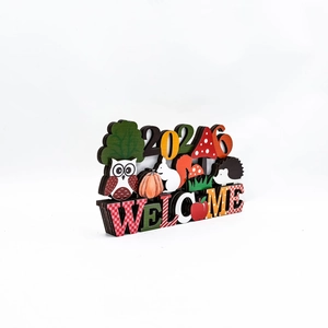 Wooden 2024 Welcome sign with squirrel and hedgehog for fall tabletop decoration