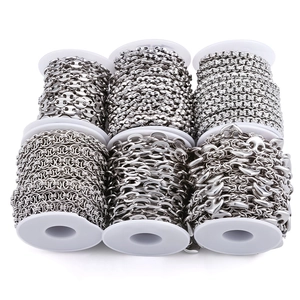 Chaînes de bijoux en acier inoxydable argenté poli en six styles sur bobines