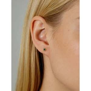 S925 sterling silver square green zircon stud earrings with elegant gold setting for women
