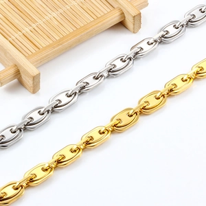 Polished stainless steel pig nose chain necklaces in gold and silver finishes