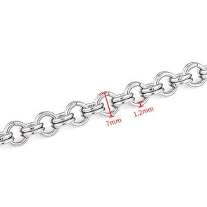 Detail van 7mm zilveren roestvrijstalen dubbele schakelketting met 1,2mm dikte