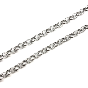 Close-up of 7mm stainless steel rolo chain with interlocking links in silver finish