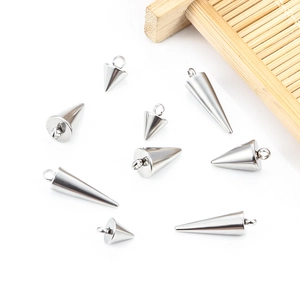 Colgantes de punta de acero inoxidable pulido para joyería DIY en varios tamaños