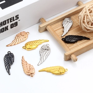 Stainless Steel Rose Wing Pendant For DIY Jewelry Making Accessories Vacuum Plated Angel Wings Rose Necklace Charm For Men Women