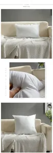 Detailansicht weißer Kissenbezug mit Rüschenkante auf beigem Sofa im minimalistischen Stil