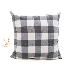 Housse de coussin moderne à carreaux gris et blanc en tissu doux coton-polyester