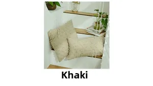 Dettaglio di federe in cotone kaki con nappe trapuntate testurizzate stile boho