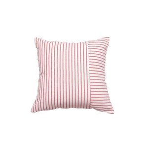 Federa per cuscino a righe rosse e bianche in morbido cotone con design patchwork