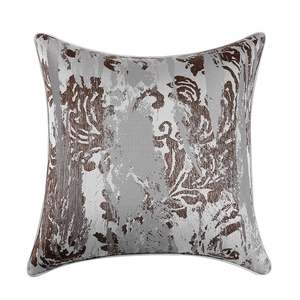 Housse de coussin jacquard abstraite avec textures brunes et bordure à passepoil chic
