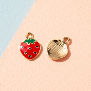 DIY Erdbeere Anhänger aus rot-grünem Emaille mit vergoldeter Legierung für Schmuck