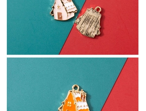 Detail von Weihnachts-Schnehaus-Emaille-Anhängern für DIY-Schmuckherstellung und Ketten