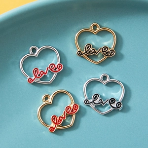 Legierung Emaille Herz Liebe Anhänger Hohle Buchstaben Design DIY Schmuck Zubehör Für Halskette Armband Herstellung Damen Geschenk