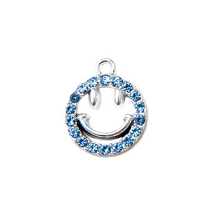 Zilveren smiley hanger met lichtblauwe kristallen en ring voor doe-het-zelf sieraden