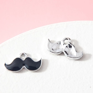 Pendentifs moustache en émail noir DIY pour bracelets avec dos en métal argenté