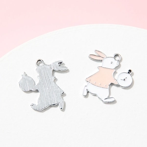 Pendentifs lapin Alice aux merveilles en alliage avec montre à gousset pour bijoux DIY