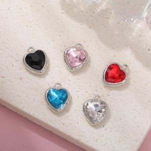 Set of heart-shaped crystal pendants in five colors with vintage silver-plated frames