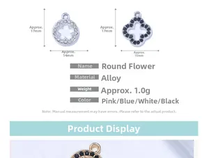 Dettaglio dimensioni ciondolo quadrifoglio con strass brillanti e specifiche peso