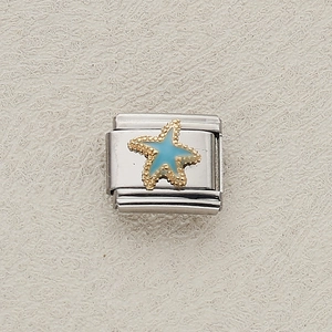 Charm modulare italiano in acciaio inossidabile con stella marina in smalto blu e dettagli oro