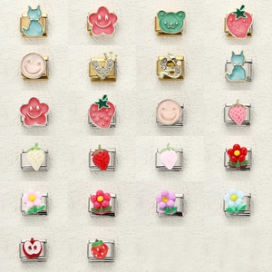 Bracciali charm italiani con disegni di fiori, gatti e fragole in oro e argento