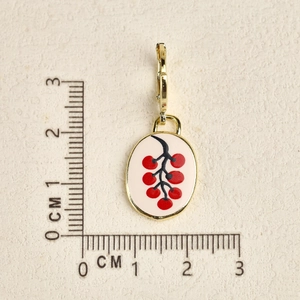 Retro oval earring with red berry pattern and gold hook, measuring 2.8cm in height