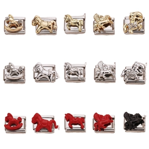 Charm per bracciali italiani con motivi di cavalli e pegaso in finiture oro e argento