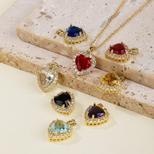 Luxury Copper Heart Pendant Necklace With Micro Inlaid Zirconia Colorful Crystal Heart Halo Pendant 18K Gold Plated Jewelry