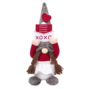 Gnome de la Saint Valentin en peluche avec enveloppe XOXO et chapeau à cœur rouge