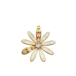 Exquisite daisy flower pendant with 18K gold plating, white enamel and zircon stones
