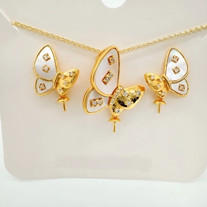 Exquisite gold-plated butterfly jewelry set with shell wings and zircon accents