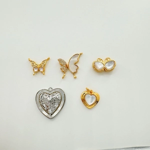 18K Verguld Koper Kunstparelmoer Vlinder Hart Hanger Charms Zirconia Ingelegd DIY Sieraden Maken Ketting Accessoire