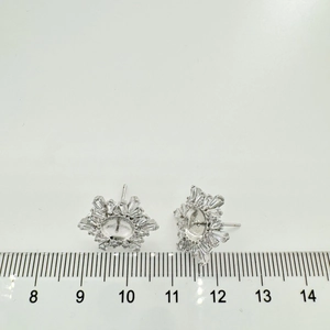 Macro di montatura per orecchini a fiocco di neve in argento S925 da 18mm con zirconi marquise