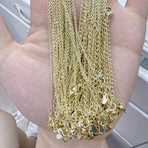 Détails des chaînes dorées ajustables avec fermoirs mousquetons pour la création de bijoux